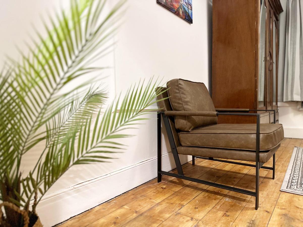 Hannah Place Near Finsbury Park - 4 Double Beds, Ideal For Families, Max 8 People Лондон Экстерьер фото